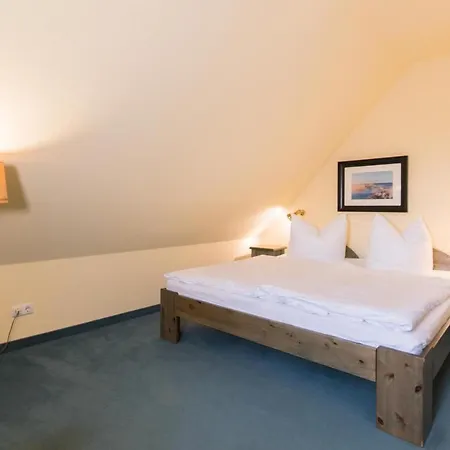 Ferienhaussiedlung Strandperlen Kuestenhof 3d * Wustrow (Fischland)